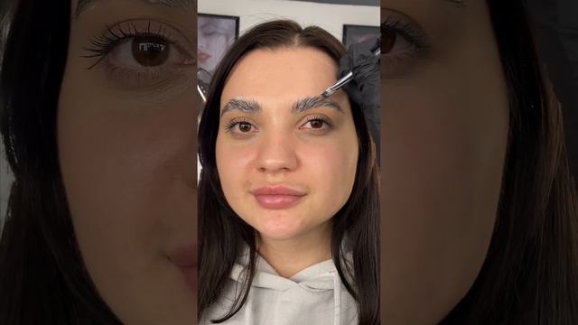 ПРОРЕЖИВАНИЕ + ОСВЕТЛЕНИЕ БРОВЕЙ