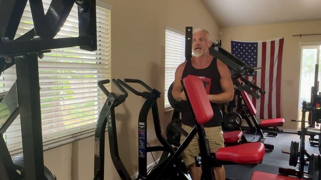 Crush And Pinch Gripping Static Holds Using A Hammer Strength Row