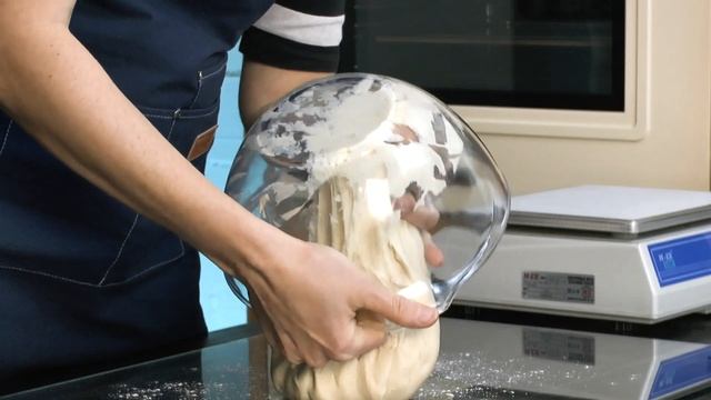 Урок по выпечке батона. Скоро смотрите на канале.