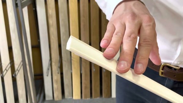 Карниз из полистирола высокой плотности HI WOOD CI20V2 20мм х 20мм х 2,0м.