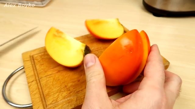 Сок из Морской капусты, Хурмы и Картошки! Реакция муравьев на соки! Бедная соковыжималка. Alex Boyk