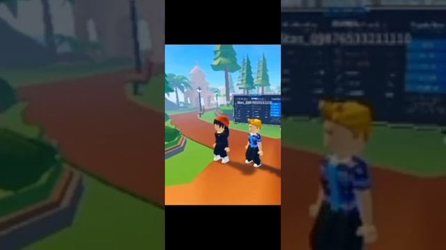 ??????Кто из нас с моей сестрой????