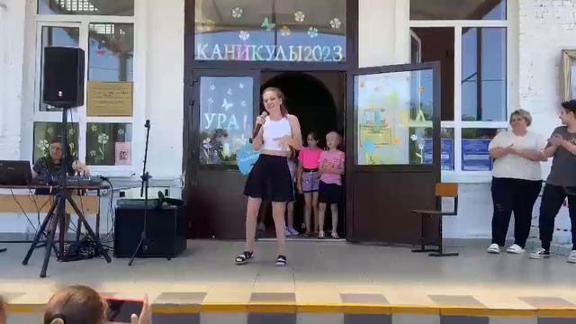 День смеха и пародии