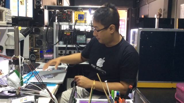 รับซ่อมMacBookPro  อับเกรด Ssd MacBookPro 15inch 2010