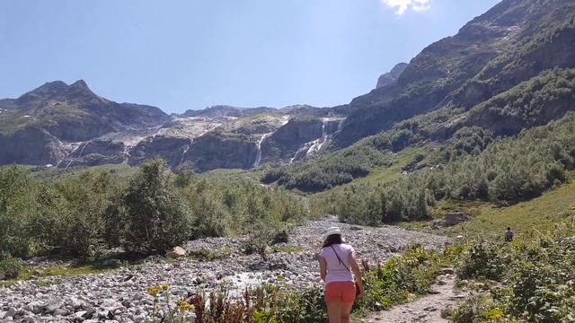 Софийские водопады Архыз август 2017. Джиппинг в Архызе поход к Софийскому водопаду.