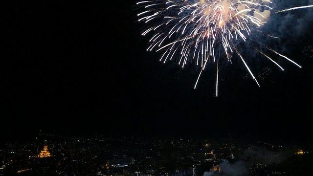 Салют в новый год в Тбилиси с DJI Mini 3 Pro 2023