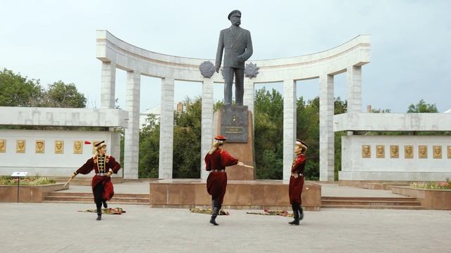 Танец  «Зәәснгә би».mp4