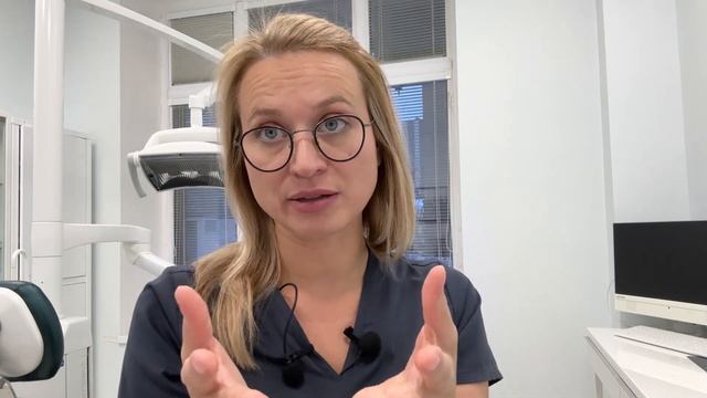 Как правильно глотать? Как это влияет на молодость лица?