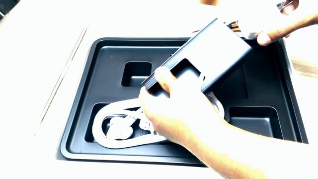 Apple MacBook Air 2018 Unboxing And Overview