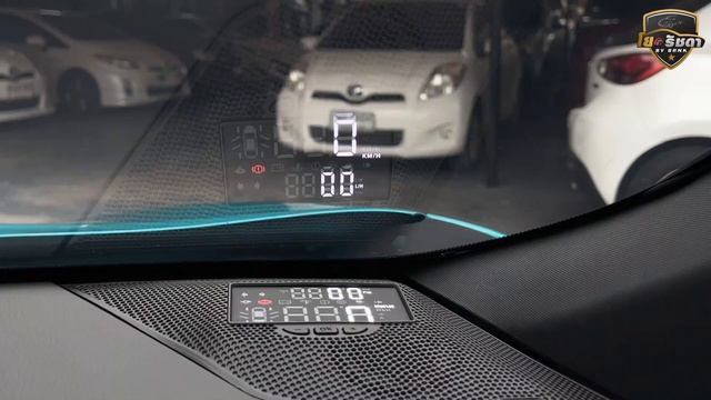 ?รีวิวรอบคัน TOYOTA C-HR 1.8 HYBRID MID 2019 สีเขียวมิ้น