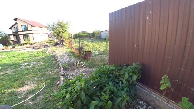 Сосед наверное скажет, ну слава Богу Закрылись!