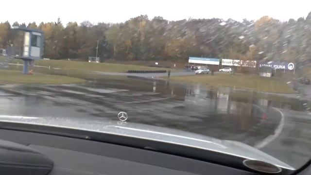 Mercedes S63 AMG W221 Driften