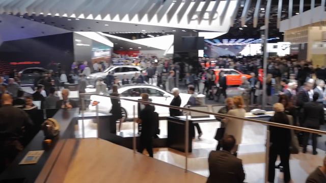 Detroit 2016: Mercedes-AMG S65 Cabriolet & Mercedes SLC