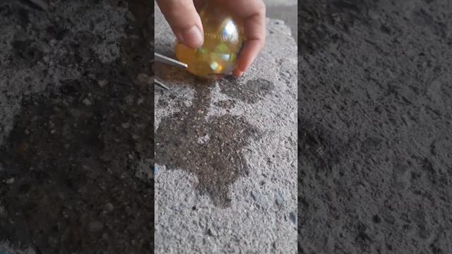 [что внутри светящегося шарика]