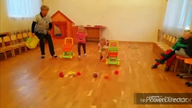 Смех и радость мы приносим людям!!! Покер выступает перед детками в детском садике