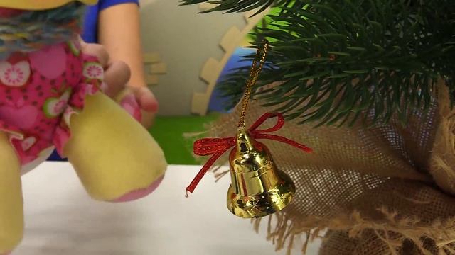 Новогодняя сказка про пони: новогодние игрушки