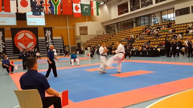 56f59fb9354e6a59fa846d58b29967c4