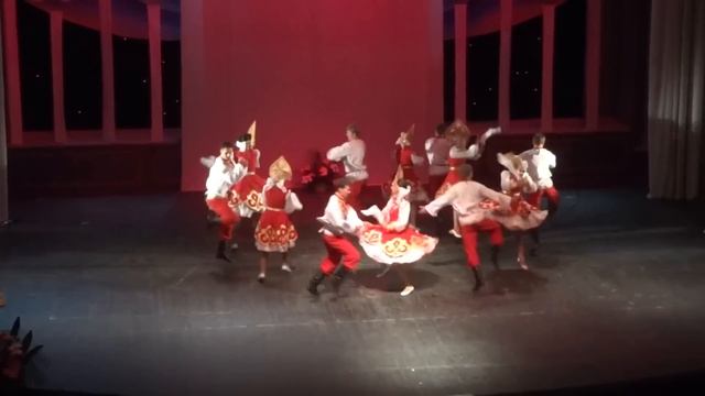 Русский народный танец Калинка Малинка. Саратов. Влог: Россия 2013 Ч19