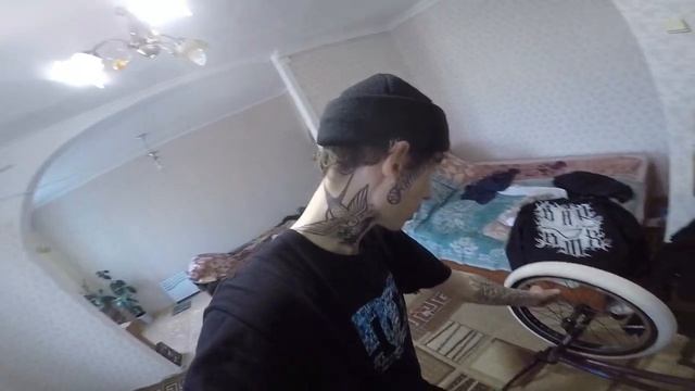 BMX ТЮНИНГПРОДАЛ СВОИ BSD DONNASQUEAKОБМЕНЯЛИСЬ ПОКРЫШКАМИПРОКАЧАЛИ СВОИ БМХСОБРАЛИ ТОП BMX