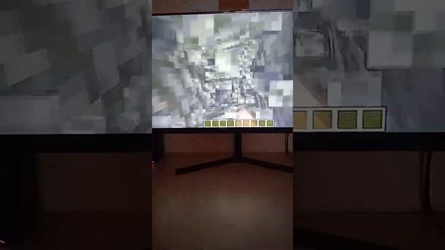 как устроить огромный взрыв в Майнкрафт без модов с помощью команды fill