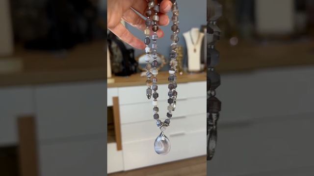 Украшения с агатом Ботсвана.