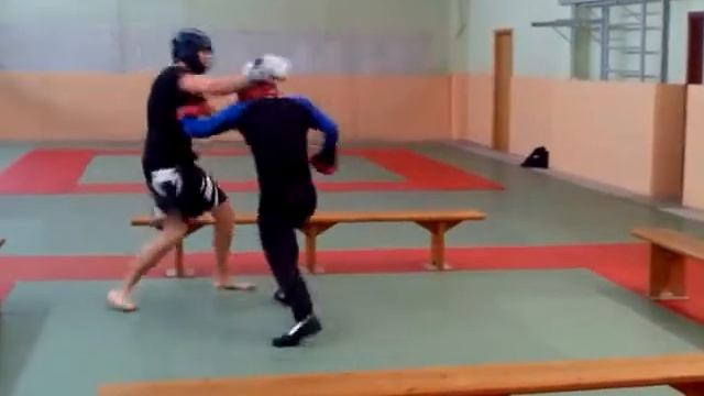 Спарринги на руках в ограниченном пространстве ч1