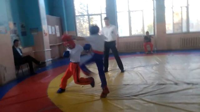 Соревнования по кикбоксингу (Кельбалиев Ринат и Лунёв Максим)