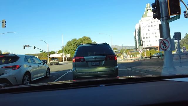 ДОСТАВКА ЕДЫ В ЛОС АНДЖЕЛЕСЕ. СКОЛЬКО ЗАРАБОТАЛ?