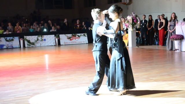 Школа танца Танцевальная экспрессия