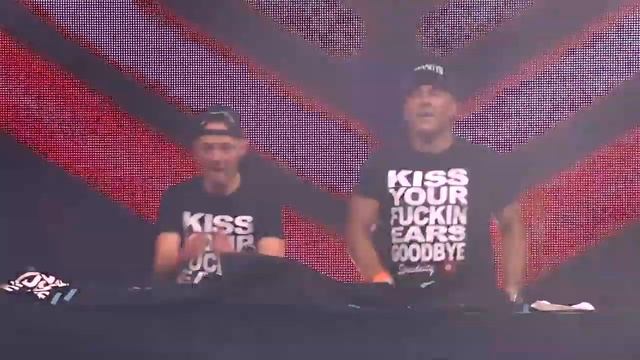 Charly Lownoise & Mental Theo - 25 Years Ziggoshow 2019 Part 1.mp4