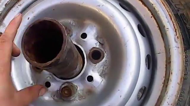 Легко снимаю гайки и болты