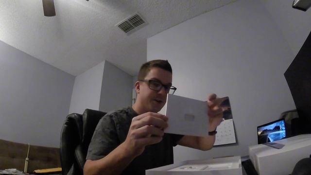 Unboxing Mid-2017 Macbook Pro 15