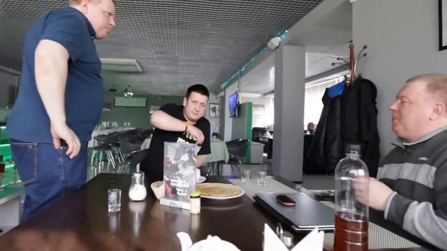 Михалыч вернулся. Митяй уехал. Вадюша Степан и Масленица в Raddy баре.