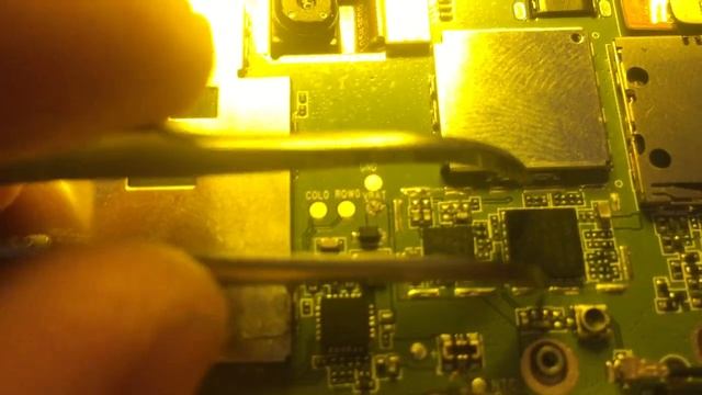 ремонт планшета Lenovo A3500-h не включается не заряжается