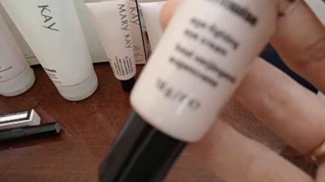 Вторая коробка от компании Мери Кей!