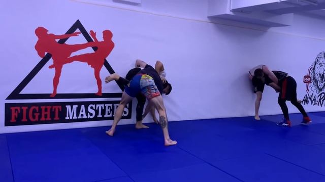 FIGHT MASTERS & ANIMAL RAGE  ? БОРЬБА У СТЕНКИ