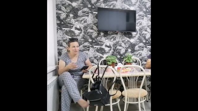 Скрытая камера?/ дела по дому?