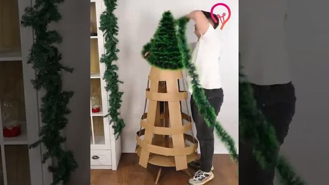 квк сделать ёлку из подручных материалов на любой вкус