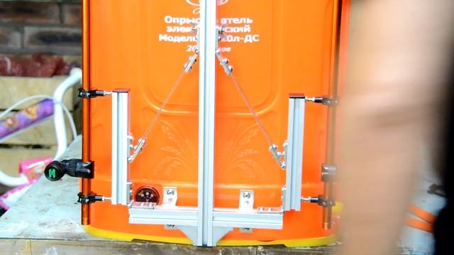 Специальный опрыскиватель №2 Чудо китайской техники