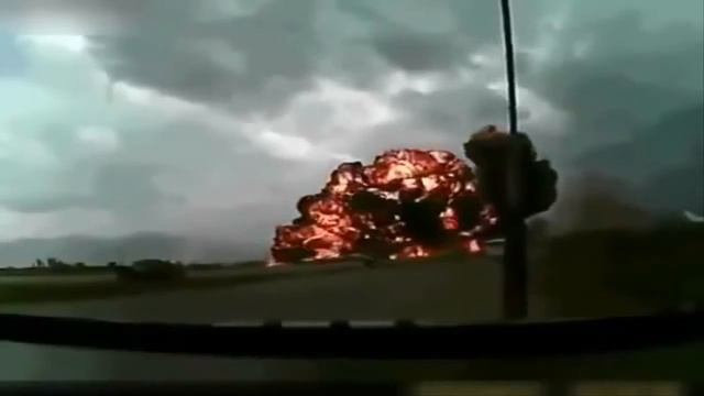 Крушение самолёта.