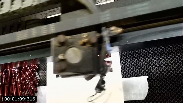 ЛАЗЕРНАЯ ГРАВИРОВКА НА АВТОРУЧКИ