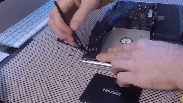 MacBook Pro MISE À NIVEAU COMPLÈTE