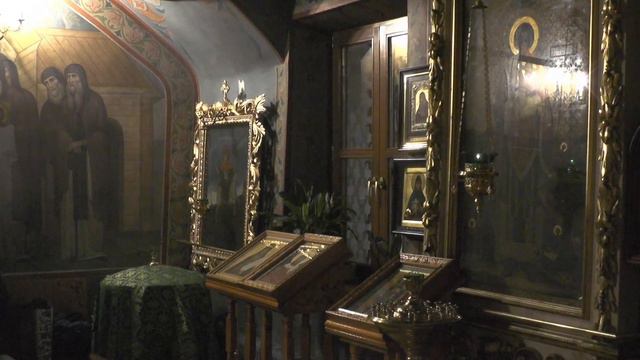 Молебен с акафистом свт. Луке Крымскому. Храм Успения в Путинках