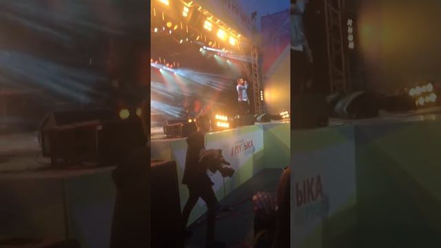 Олег Майами-Ты ветер я вода(Маёвка лайв 2017)