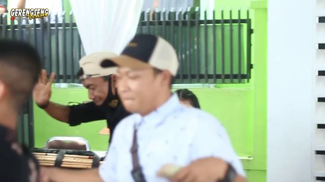 DURIAT PEGAT - ADE ASTRID & UMI NURUL W/@gerengsengteam (AMELIA FASHION BY ARRASYID)#LIVESOREANG