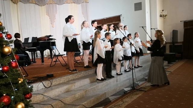 Выступление ансамбля Праменьчык в КЗ Верхний город в Минке