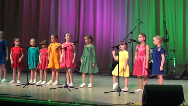 Сегодня праздник у девчат 01.06.21