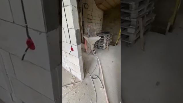 Pабота немецкой штукатурной станции PFT RITMO M