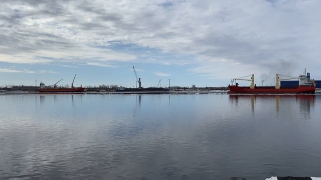 22 апреля 2022 год. Архангельск. В ожидании ледохода. Часть 1.