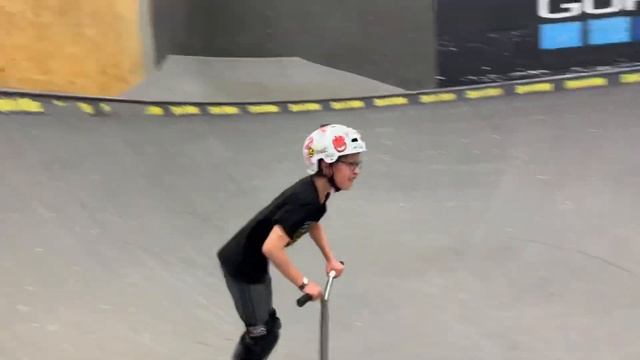 СТРИТ VS. ПАРК: СРАВНИЛ ДВА САМОКАТА